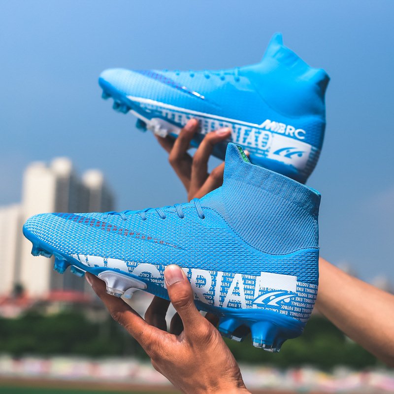 New Freestyle Vietnam Outdoor Football For Sale Predator Original Nails Flat Bottom Soccer Shoes