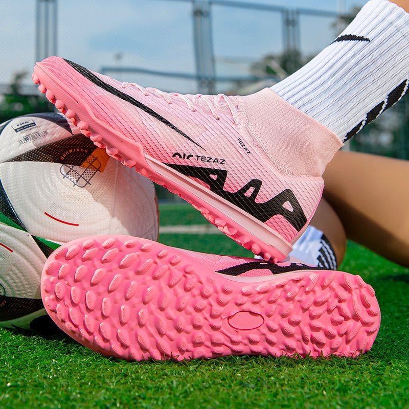 Outdoor training soccer shoes