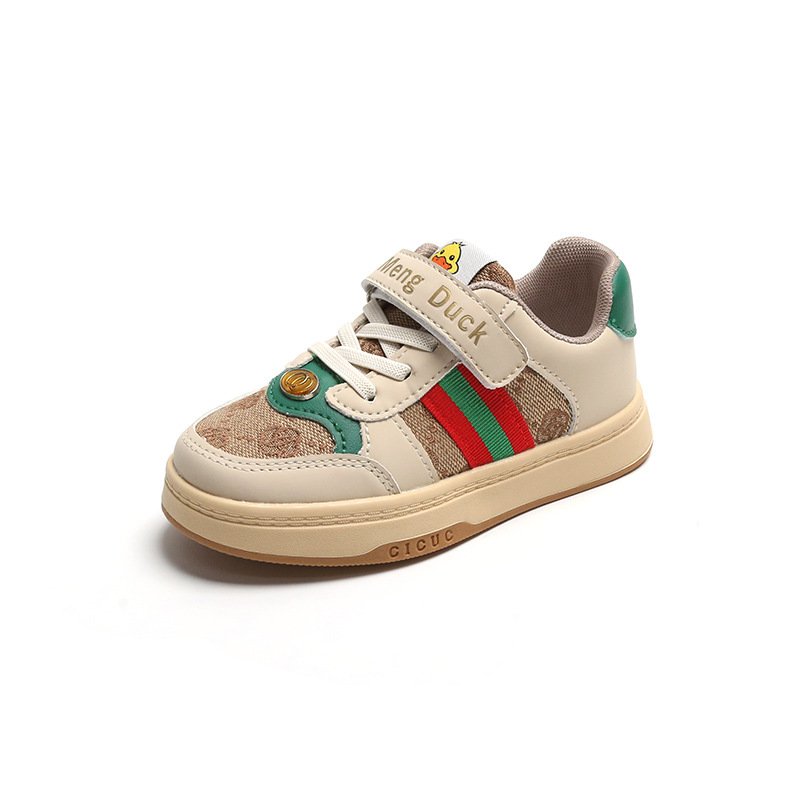 Girls' soft soled board shoes casual 2024 spring and autumn children's shoes boys' fashionable lightweight sports shoes popular