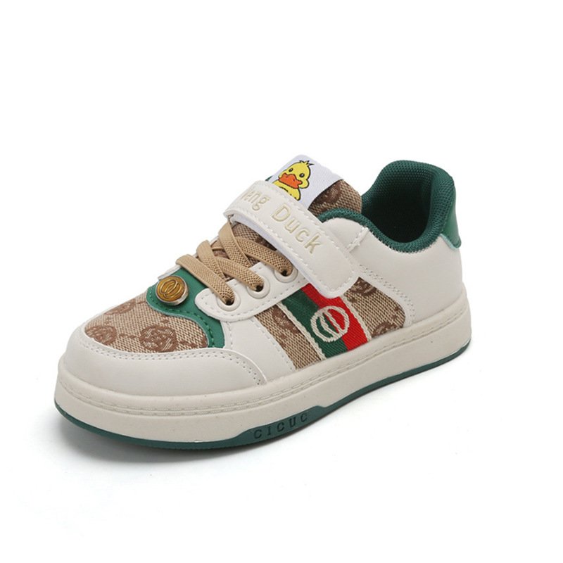 Girls' soft soled board shoes casual 2024 spring and autumn children's shoes boys' fashionable lightweight sports shoes popular