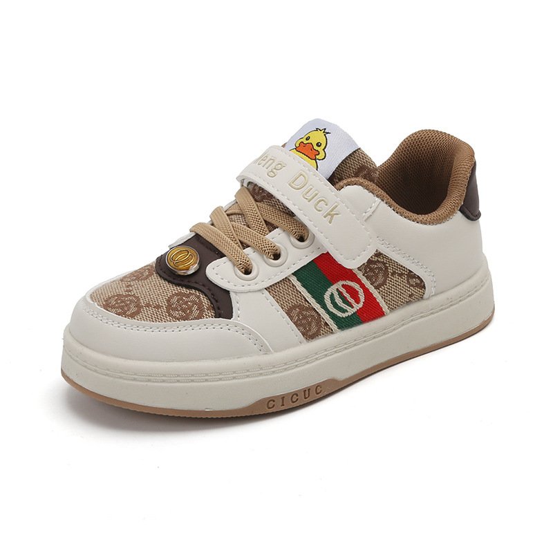 Girls' soft soled board shoes casual 2024 spring and autumn children's shoes boys' fashionable lightweight sports shoes popular
