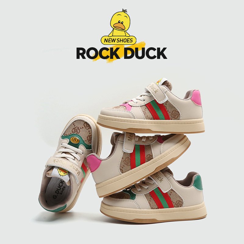Girls' soft soled board shoes casual 2024 spring and autumn children's shoes boys' fashionable lightweight sports shoes popular