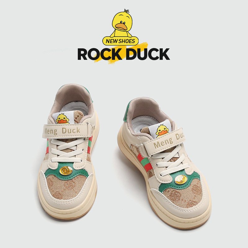 Girls' soft soled board shoes casual 2024 spring and autumn children's shoes boys' fashionable lightweight sports shoes popular