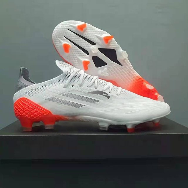 2022 cheap indoor outdoor customized comfortable sport spike shoes soccer shoes