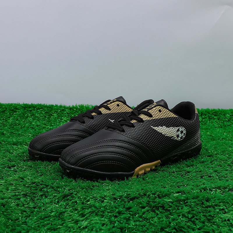Professional game football shoes short crushed nails shock absorbing non-slip indoor training shoes