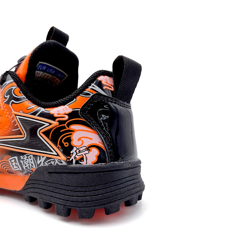Customized Children's Football Shoes Soccer Boots Wholesale Men & Boys Sports Shoes New Design Outdoor Slip on Sneakers for Kid