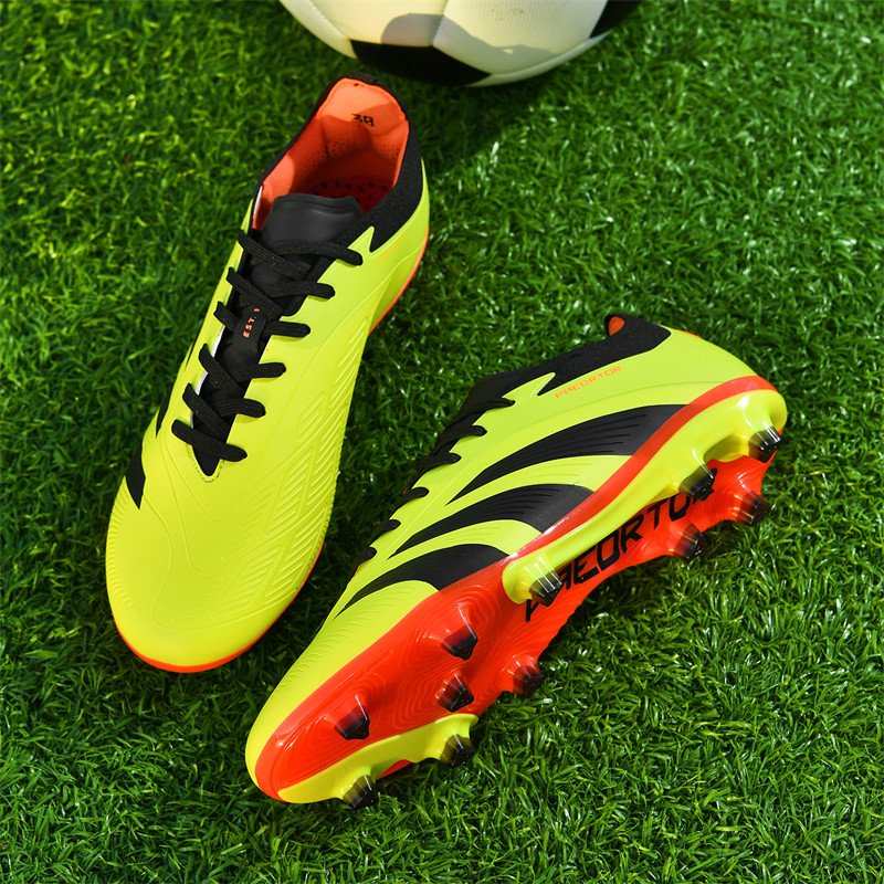 Men's Professional Football Boots with High Quality PU Outsole Customizable Olive Baseball Shoes for All Seasons Feature Cheap