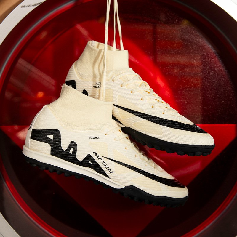 American football boots Designer field training cleats pink FG soccer shoes white black team footwear soccer boots