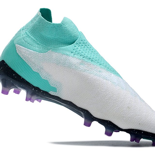 Professional Training High Top Factory Directly Sale Football Shoes For Man Green