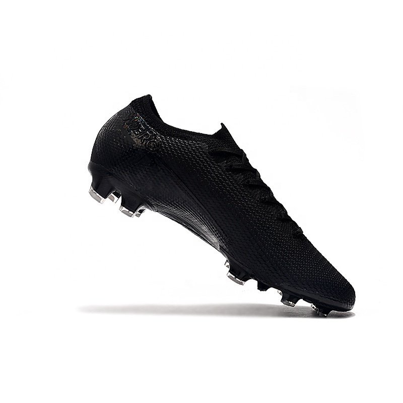 Factory customize Men Cleats Football Boots Soccer boots Sneakers football shoes Turf Futsal outdoor Soccer shoes
