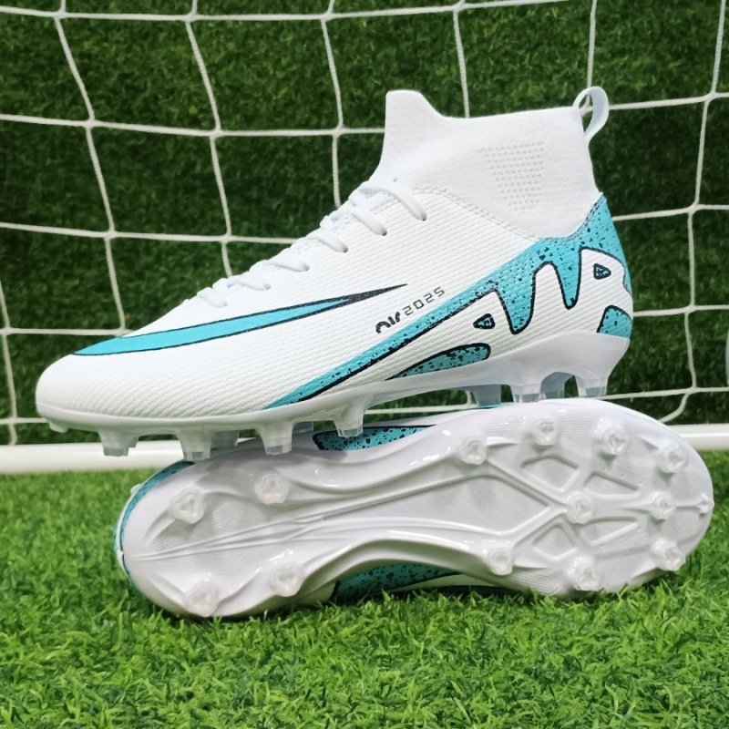 Manufacturer New Spiked Tpu Men's Lightweight Football Outsole Comfortable Non-slip Wear-resistant Soccer Shoe Sole