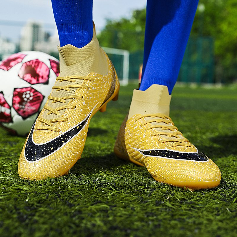 Wholesale OEM ODM New Phantom Gold Color Low Cut Pu Material Soccer Football Shoes Boots Kids Children Men Sapatos de football