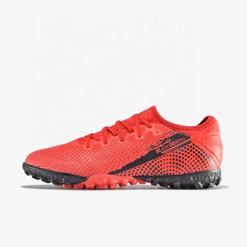 Factory Professional TF Soccer Shoes Men Customized Logo Brand Soccer Boots Training Football Shoes Wholesale Price