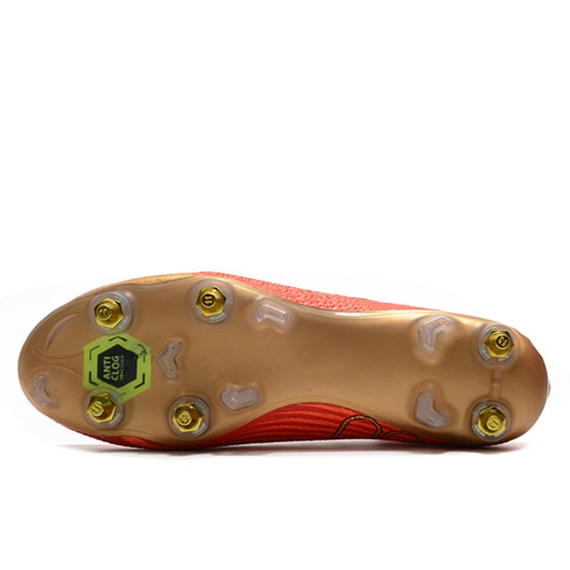 Customized professional outdoor sports football shoes low ankle SG soccer shoes high quality football boots
