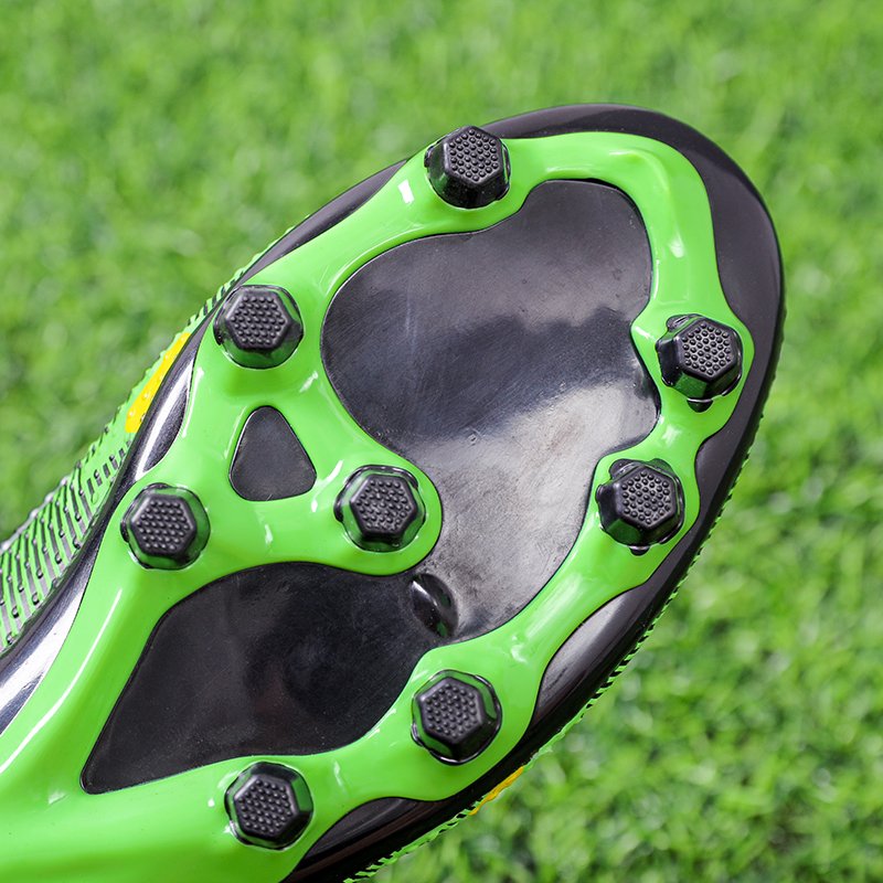New Style Soccer Shoes Wholesale Quality Football Boots Soccer Cleats Football Training Sneaker FG Outdoor Unisex