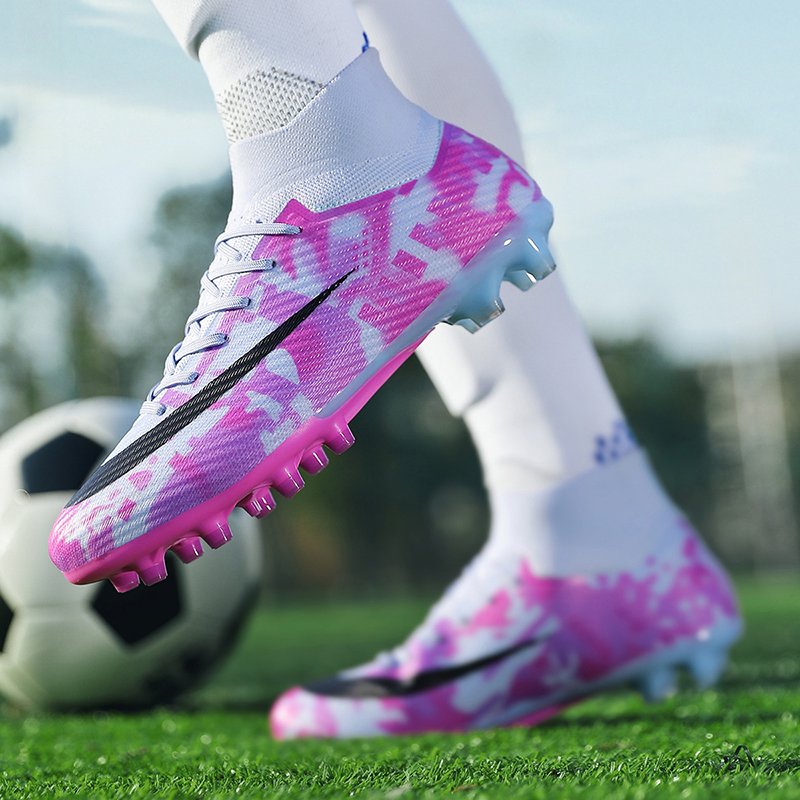 Most Popular Men Football Shoes Winter Original Professional Kids Soccer Shoes Popular Design Football Soccer Shoes