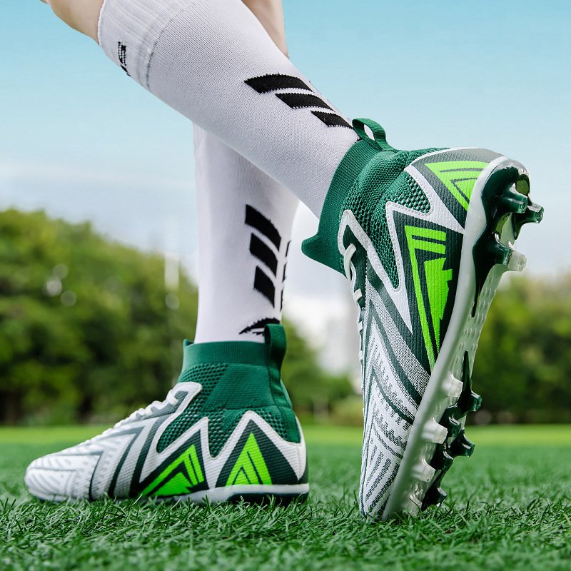 Football shoes Men's long broken nails football shoes professional sneakers High top training sneakers people straw shoes