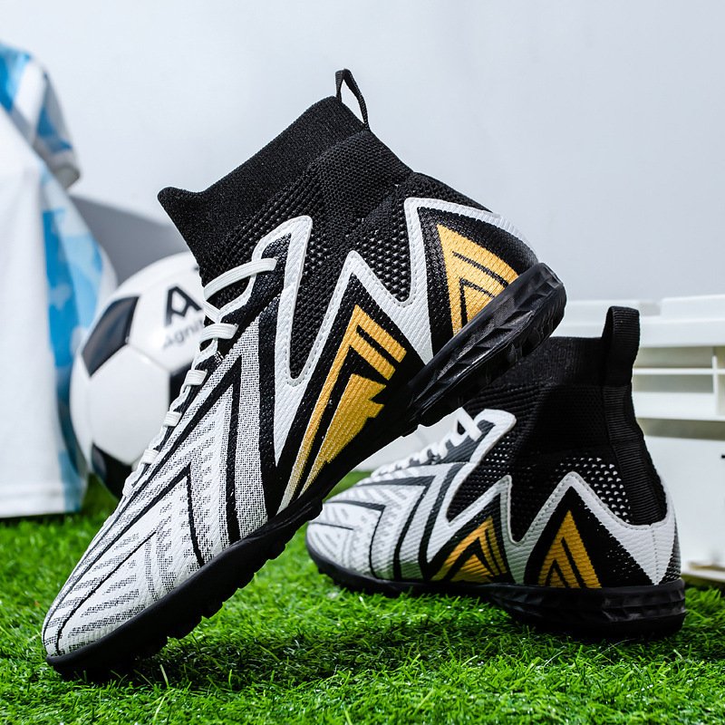 Football shoes Men's long broken nails football shoes professional sneakers High top training sneakers people straw shoes