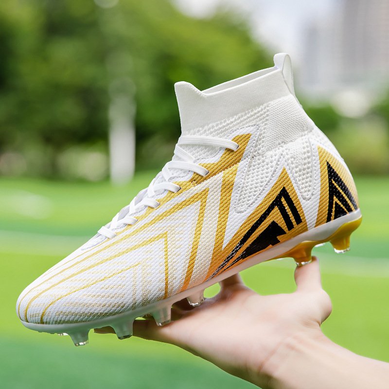 Football shoes Men's long broken nails football shoes professional sneakers High top training sneakers people straw shoes