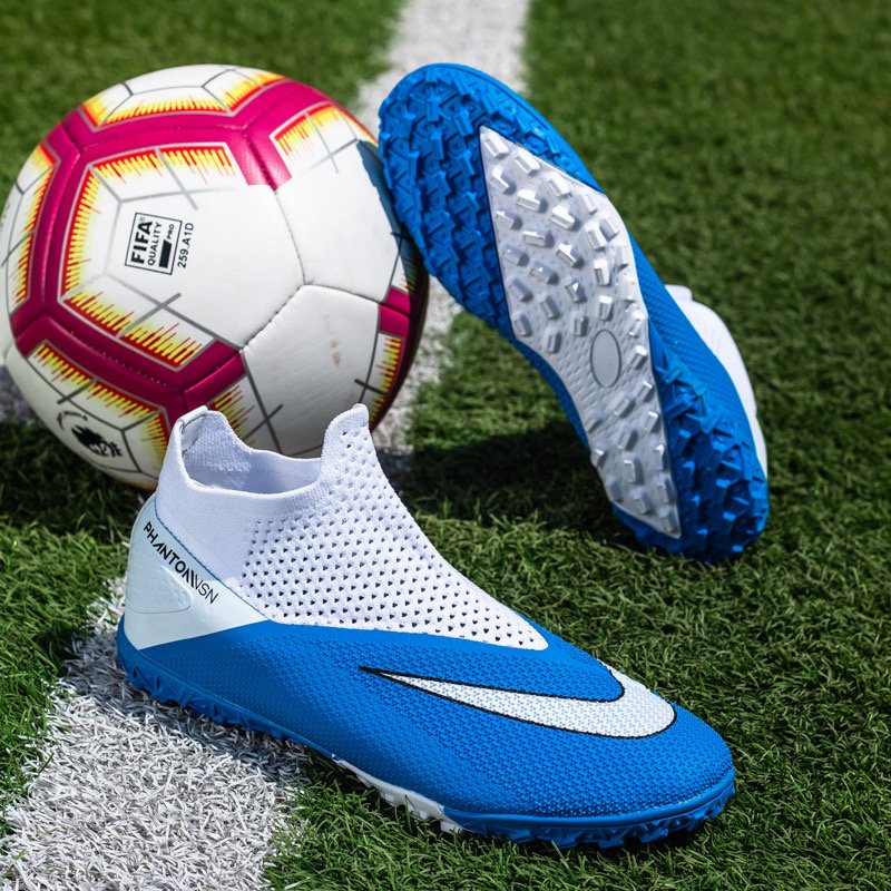 Wholesale football training shoes from factories, lightweight and breathable, anti slip and odor resistant, customizable