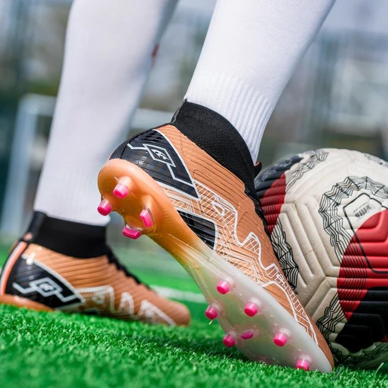 New Men's Football Boots High-top Soccer Shoes High Quality FG/TF Soccer Cleats Anti-Skid Kids Outdoor Training Football Shoes