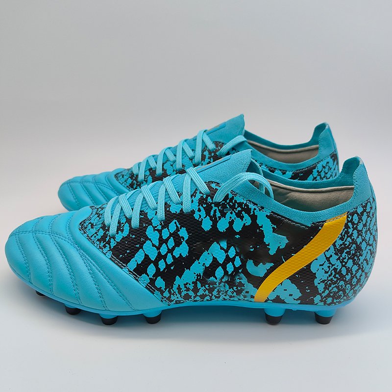 Factory Price soccer field boot Waterproof Breathable Football Shoes Football sneakers