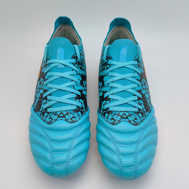 Factory Price soccer field boot Waterproof Breathable Football Shoes Football sneakers