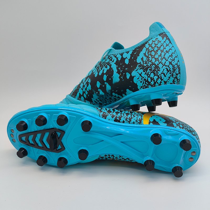 Factory Price soccer field boot Waterproof Breathable Football Shoes Football sneakers
