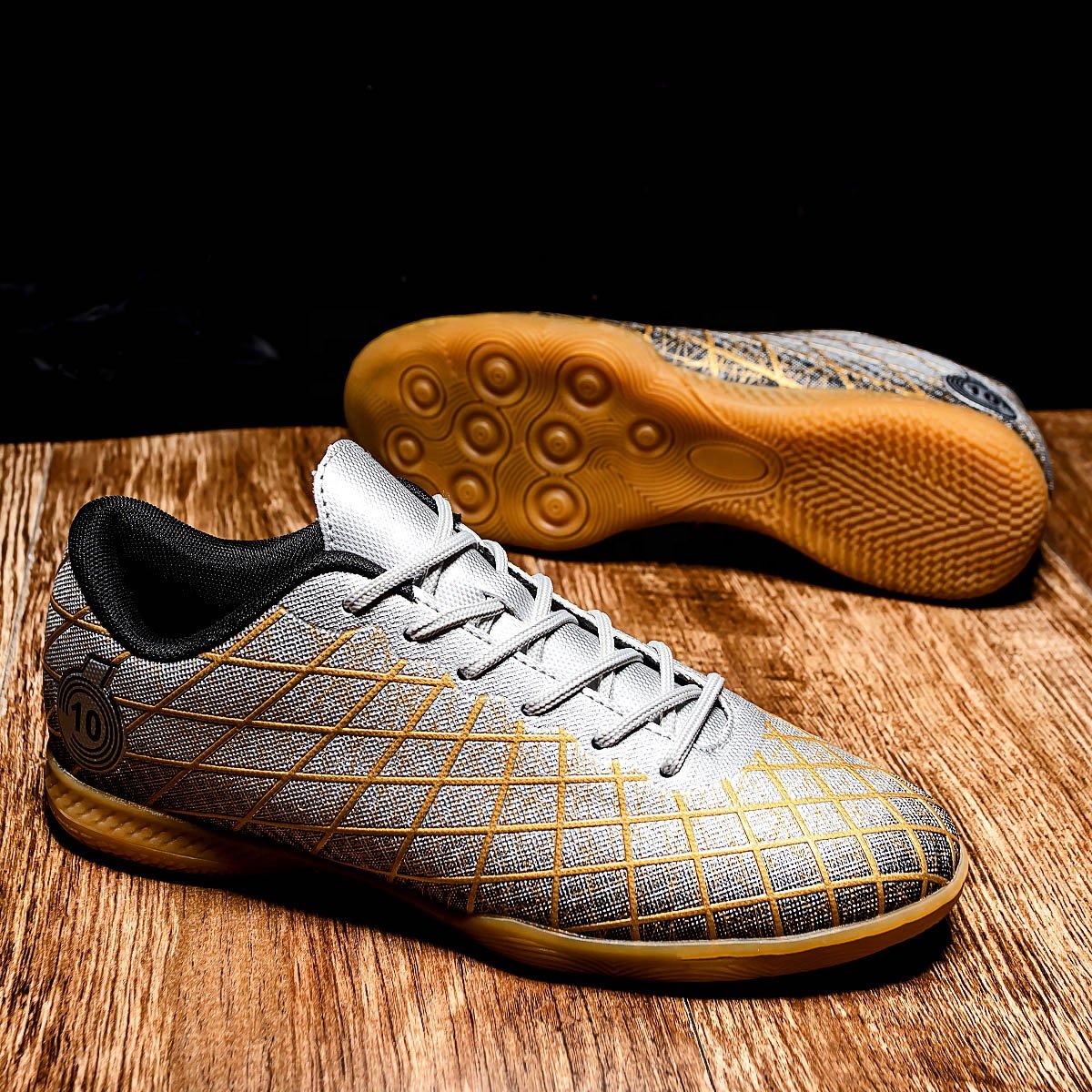 New men's football shoes unisex professional anti-slip wear-resistant training fashion sneakers soccer boots for men women