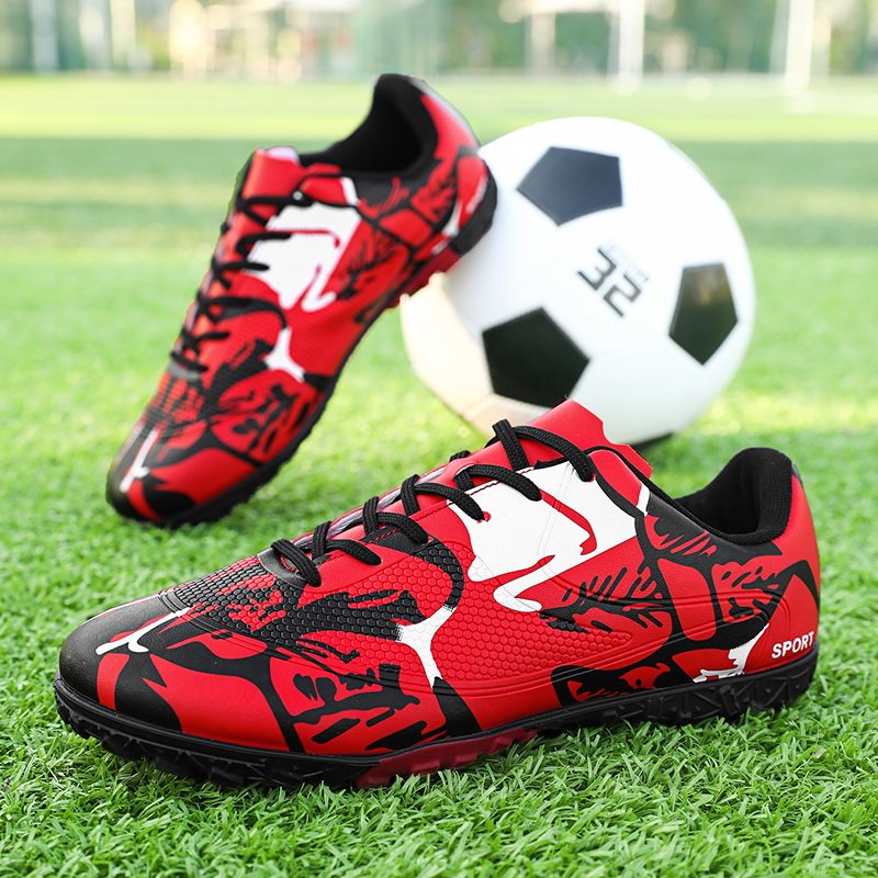 2024 Factory Wholesale High Quality Athletic Soccer Shoes 37-45 Professional Women And Men Football Sneakers
