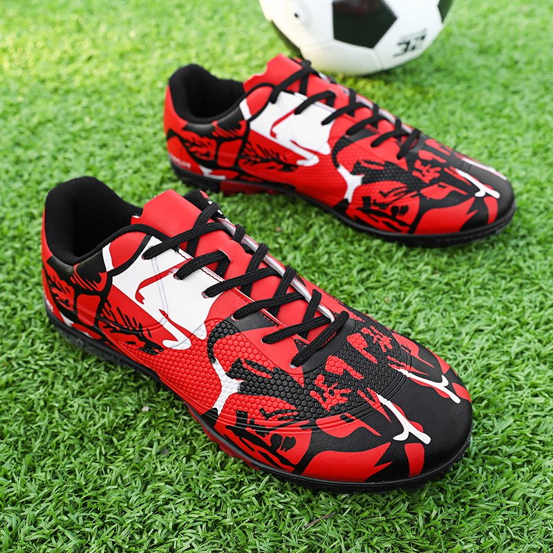2024 Factory Wholesale High Quality Athletic Soccer Shoes 37-45 Professional Women And Men Football Sneakers