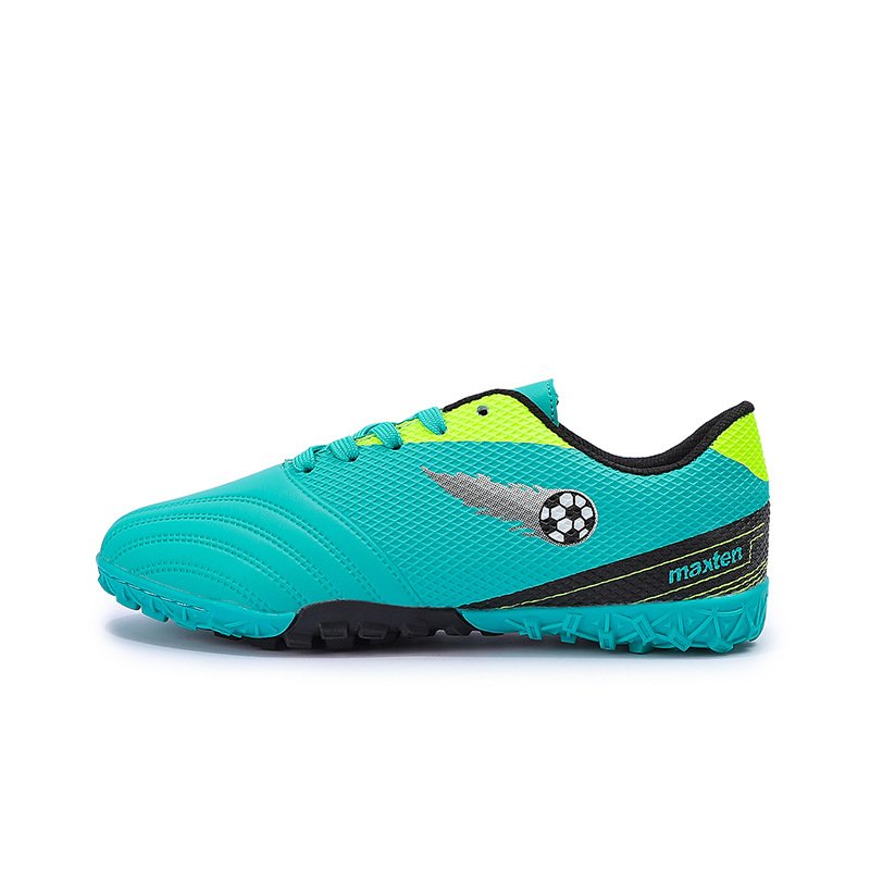 Wholesale non-slip soccer shoes customized men's soccer shoes for adult soccer training shoes