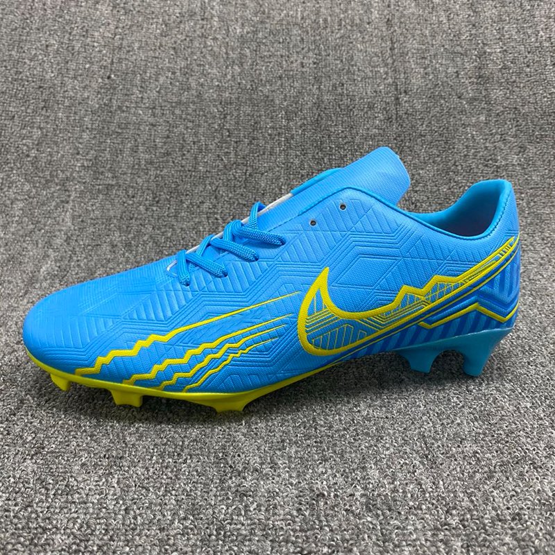 Soccer Shoes Professional Football Boots Suferfly Cheap Futsal Sock Cleats Training Sport Sneakers Zapatos De Futbol Men