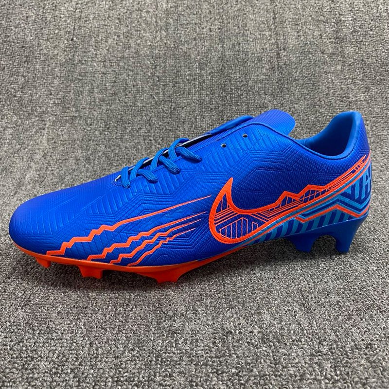 Soccer Shoes Professional Football Boots Suferfly Cheap Futsal Sock Cleats Training Sport Sneakers Zapatos De Futbol Men