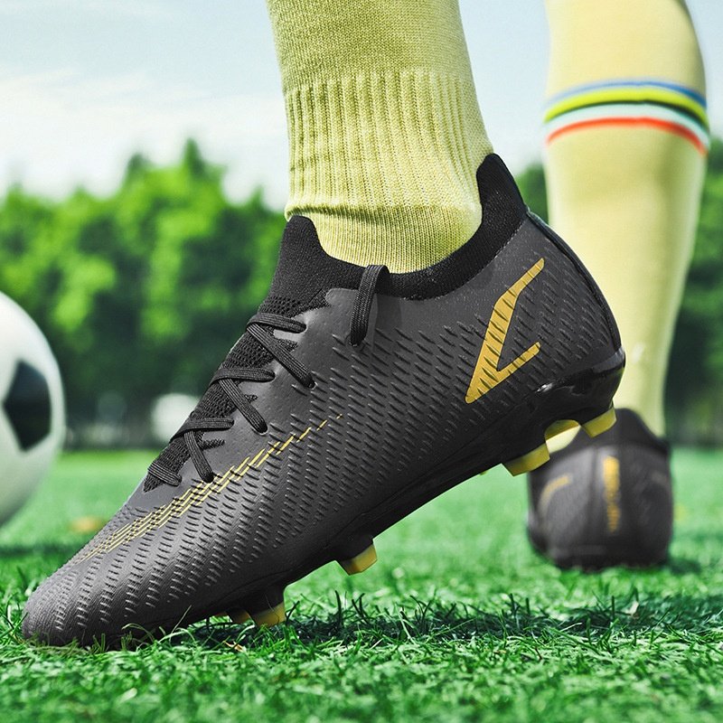 Outdoor Custom Breathable football shoes soccer shoes for men women sports shoes high quality