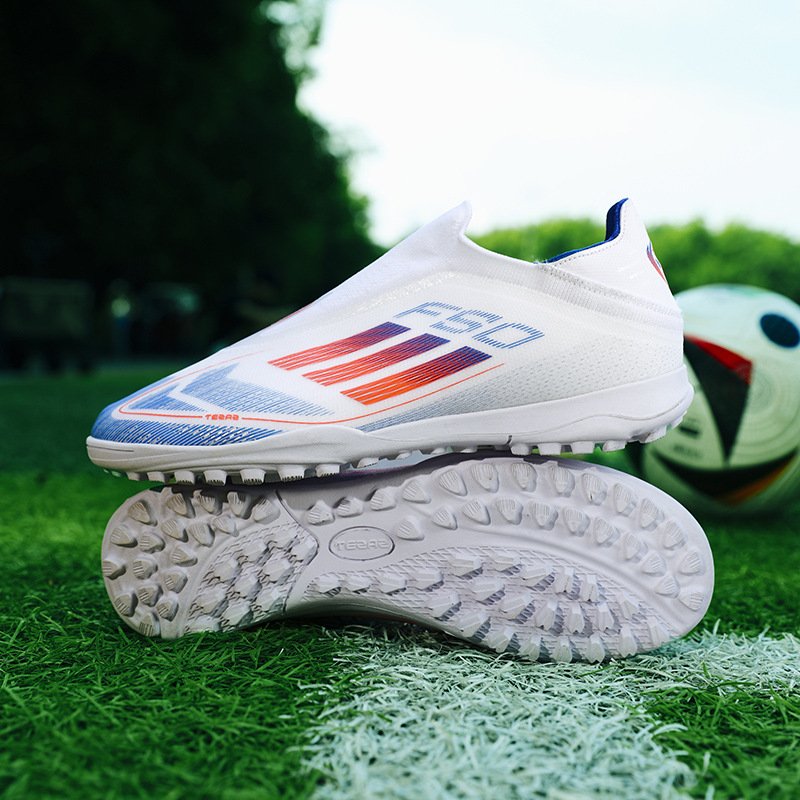 Wholesale Low Price Indoor TF Football Boots Soccer Shoes For Men high quality soccer boots Most Popular Football Boots For Men
