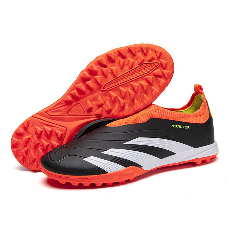 Low Price Wholesale Soccer Shoes Fashionable Sport Football Boots Non-slip sole Shoes