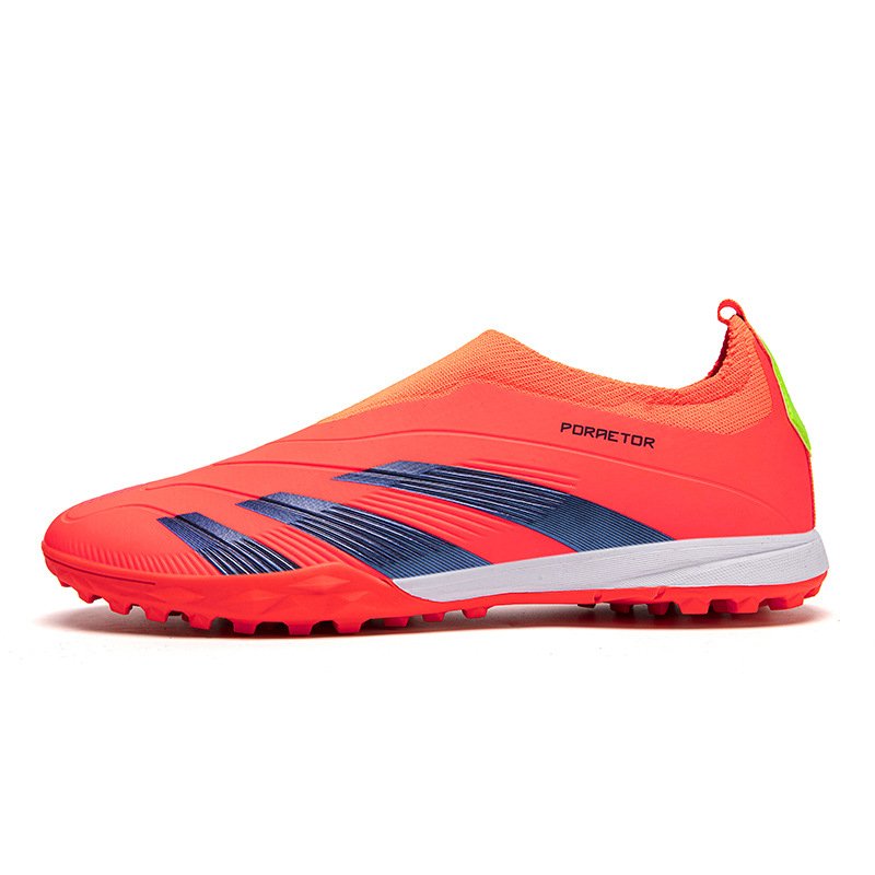 Low Price Wholesale Soccer Shoes Fashionable Sport Football Boots Non-slip sole Shoes