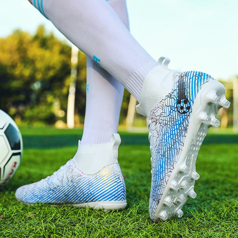 Fashion Men Sports Shoes High Quality Soccer Shoes Professional Training Football Shoes Soccer Boots for Men