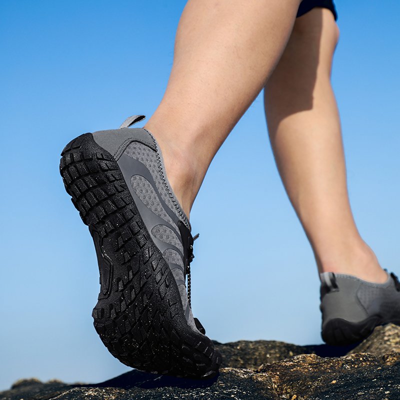 Casual Fishing Hike Shoes Barefoot Sports Sneakers Beach Soccer Shoes Beach Hole Sea Drain Water Shoes