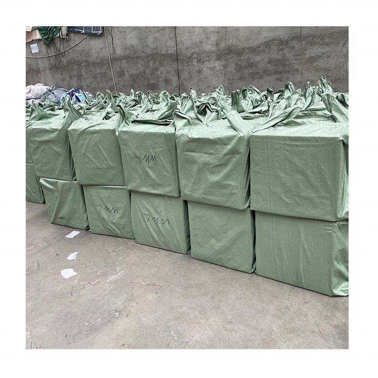 China brand used soccer shoes bales second-hand man football shoes branded preloved men soccerball sneakers ship to Iraq