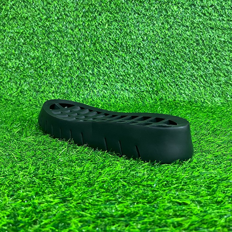 Factory Customized Black IP Soles Wear-Resistant Durable Environmentally Friendly Materials Meets Personalized Needs