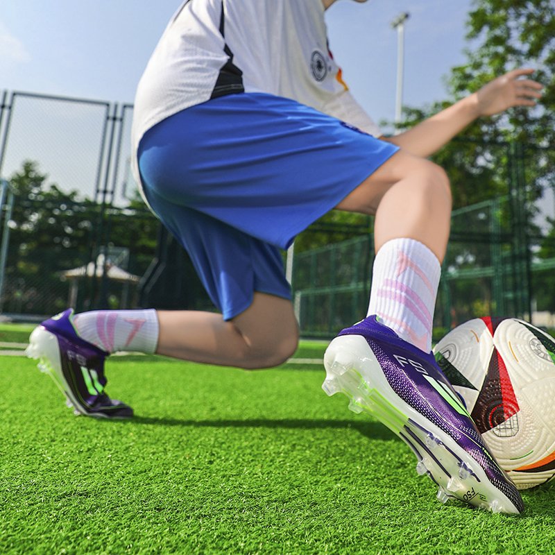 New Classic Fly Mesh FG Football Soccer Shoes Boots For Students Men Women Adults Kids Futsal Kasut Bola Custom TF Football Shoe