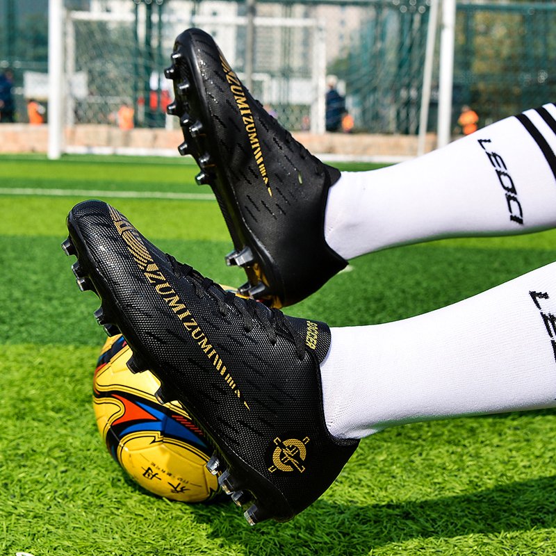 2023 new outdoor sports shoes anti - slip wear - resistant football shoes comfortable children's shoes
