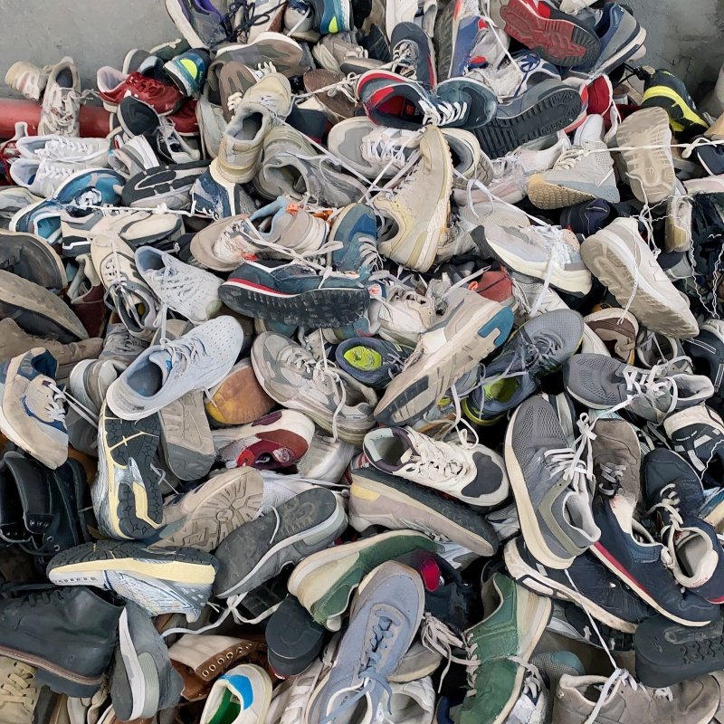 International men's and women's sneakers brands used shoes Second hand shoes for export basketball soccer boots