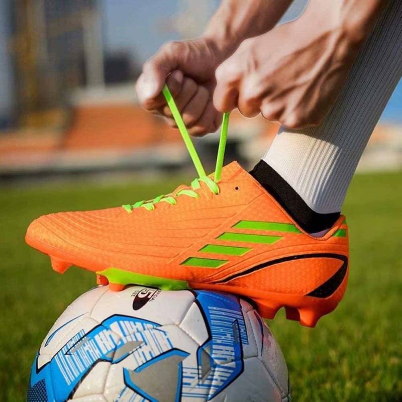 Wholesale Custom Own Outdoor Sport Train Boots round Toe Football Soccer Shoes for Summer Autumn Winter Seasons
