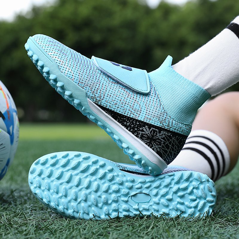 2024 Factory customized high quality soccer sports shoes new fashion football shoes men sneakers