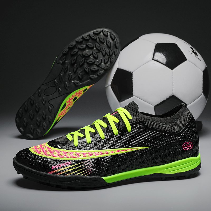 High Quality Professional Soccer Shoes Summer/Winter Autumn Season Cr7 Football Boots TPU Insole Mesh Fashion Style Outdoor Use