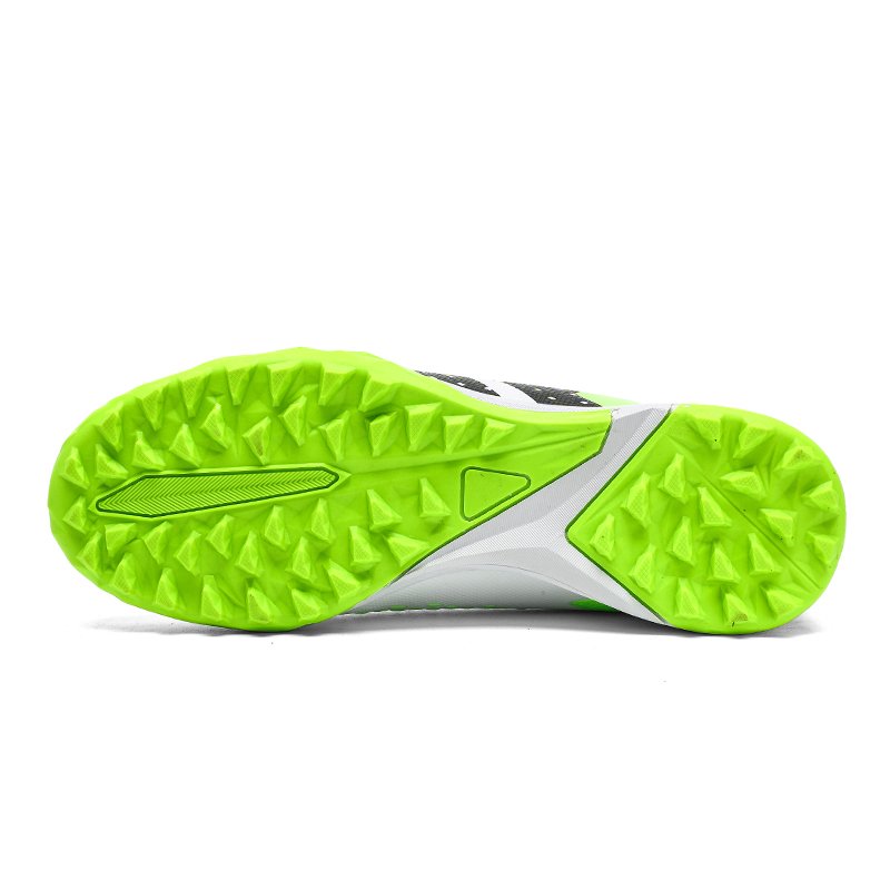 New non-slip training football shoes Long nails broken nails football shoes Fashion and comfortable football shoes