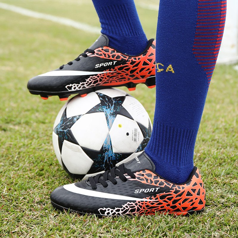 2024 new 3 color football shoes professional training ankle boots cheap soccer shoes men boys